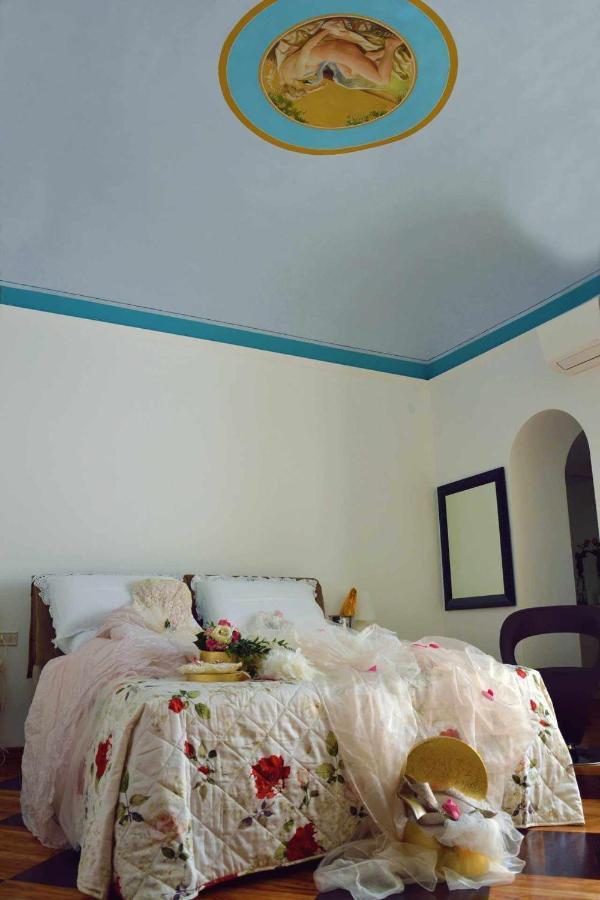 Beb Cornelia Bed and Breakfast Atri Exteriör bild